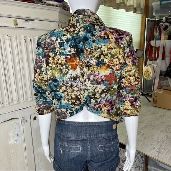 Lush Multi Colored Floral Scallop Hemline Waterfall Neckline Bolero Jacket - Picture 2 of 16